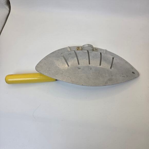 Foley Vintage Aluminum Food Press Rocker Chopper Masher Yellow Handle USA - Picture 6 of 8